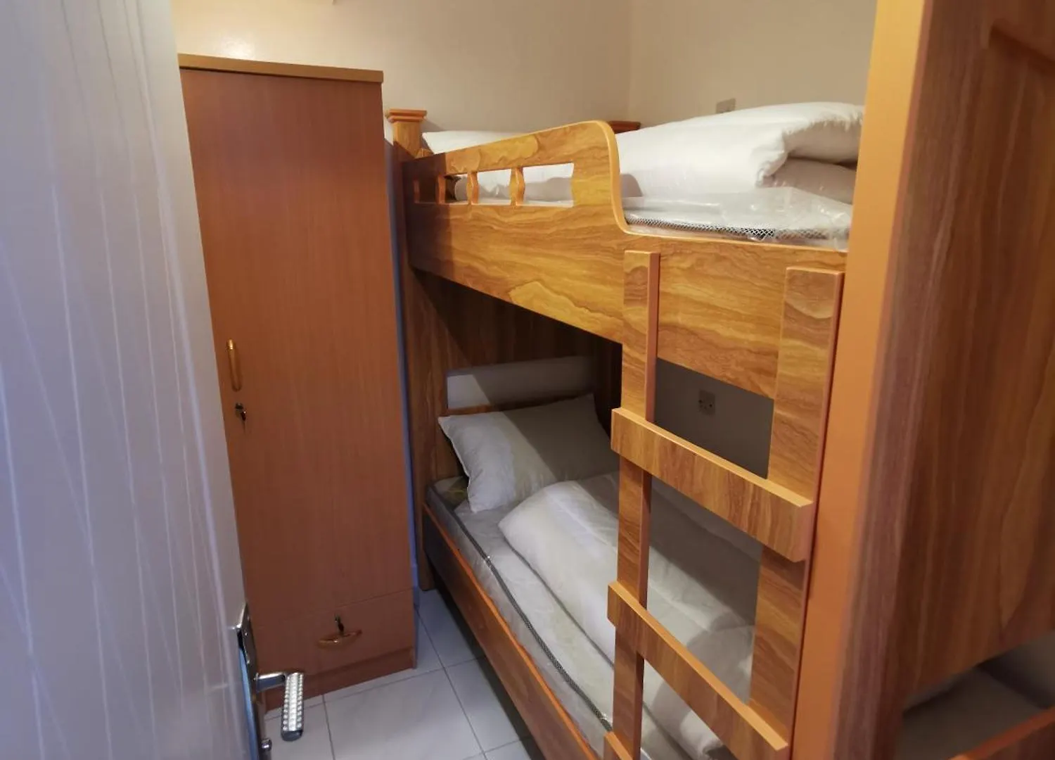 دبي Cloud9 Premium Hostel